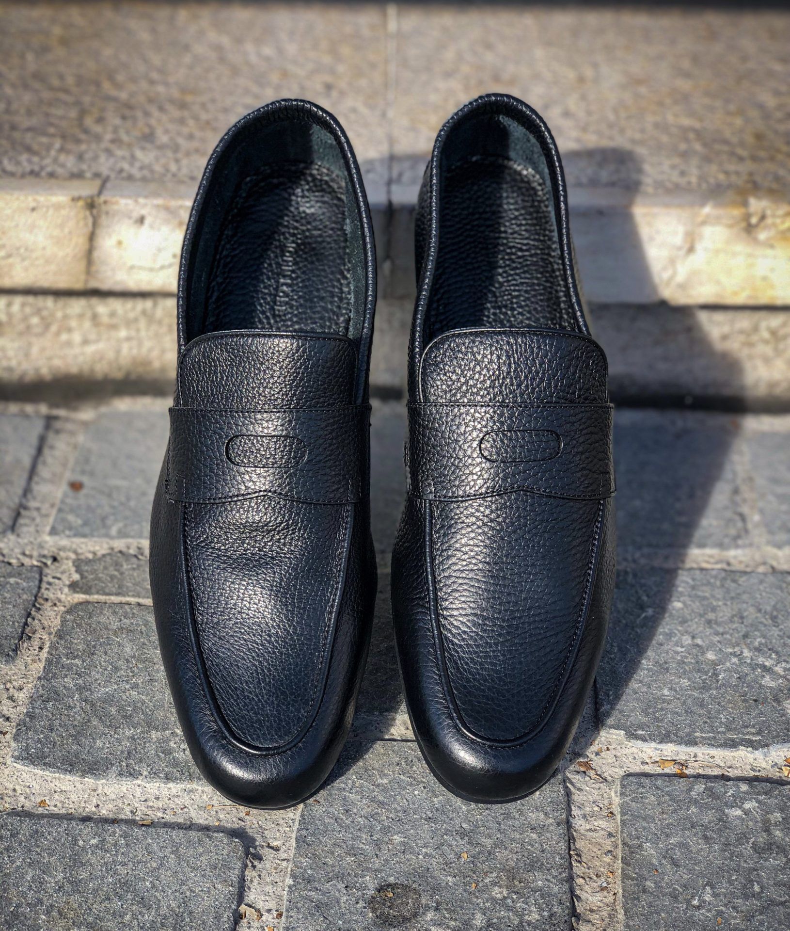 John Lobb Thorne Black • Luxury Shoes in Geneva | Brogue