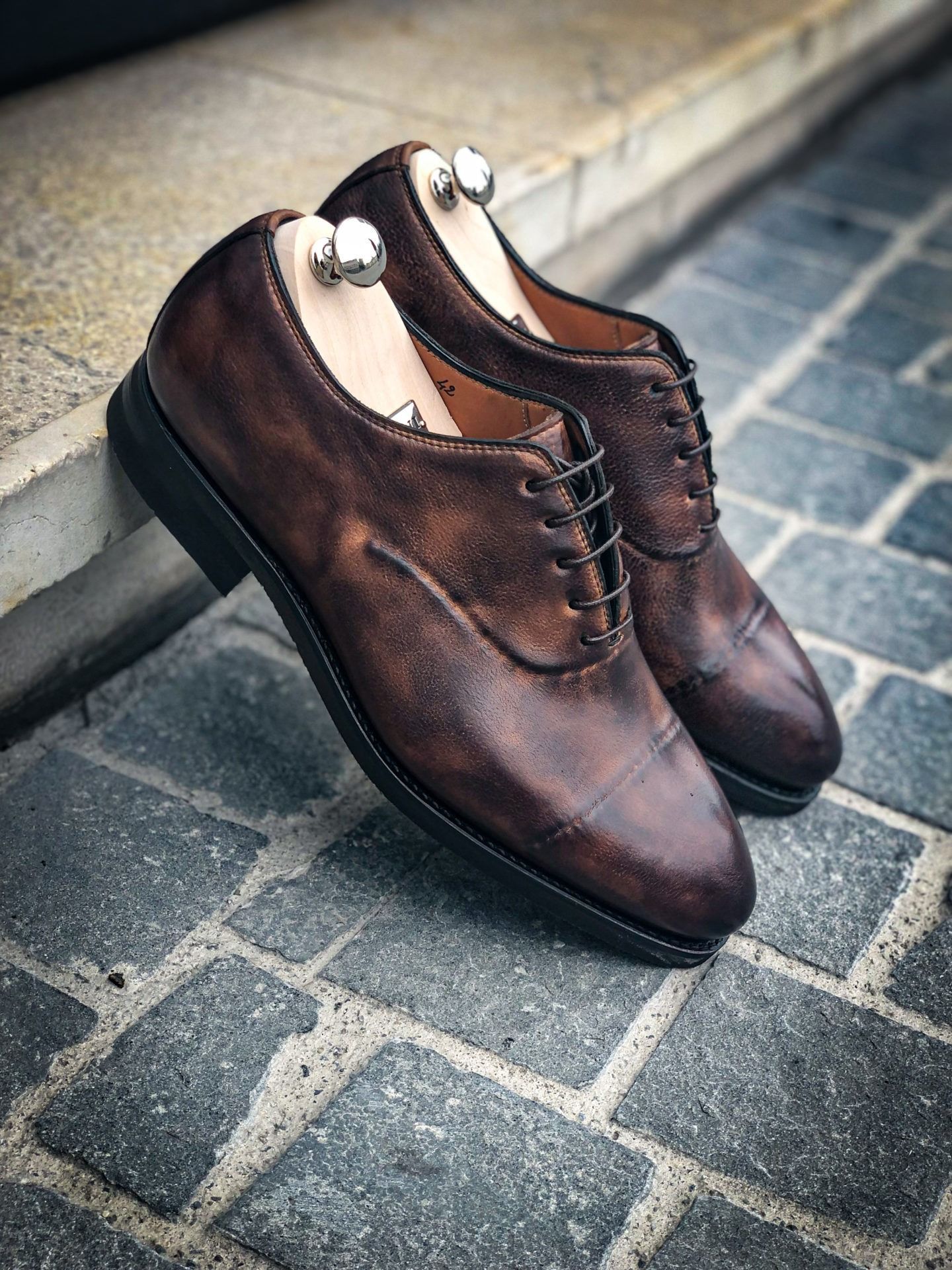 Bontoni - Lunatico Leather Lace Up Dress Shoe | Mitchell Stores