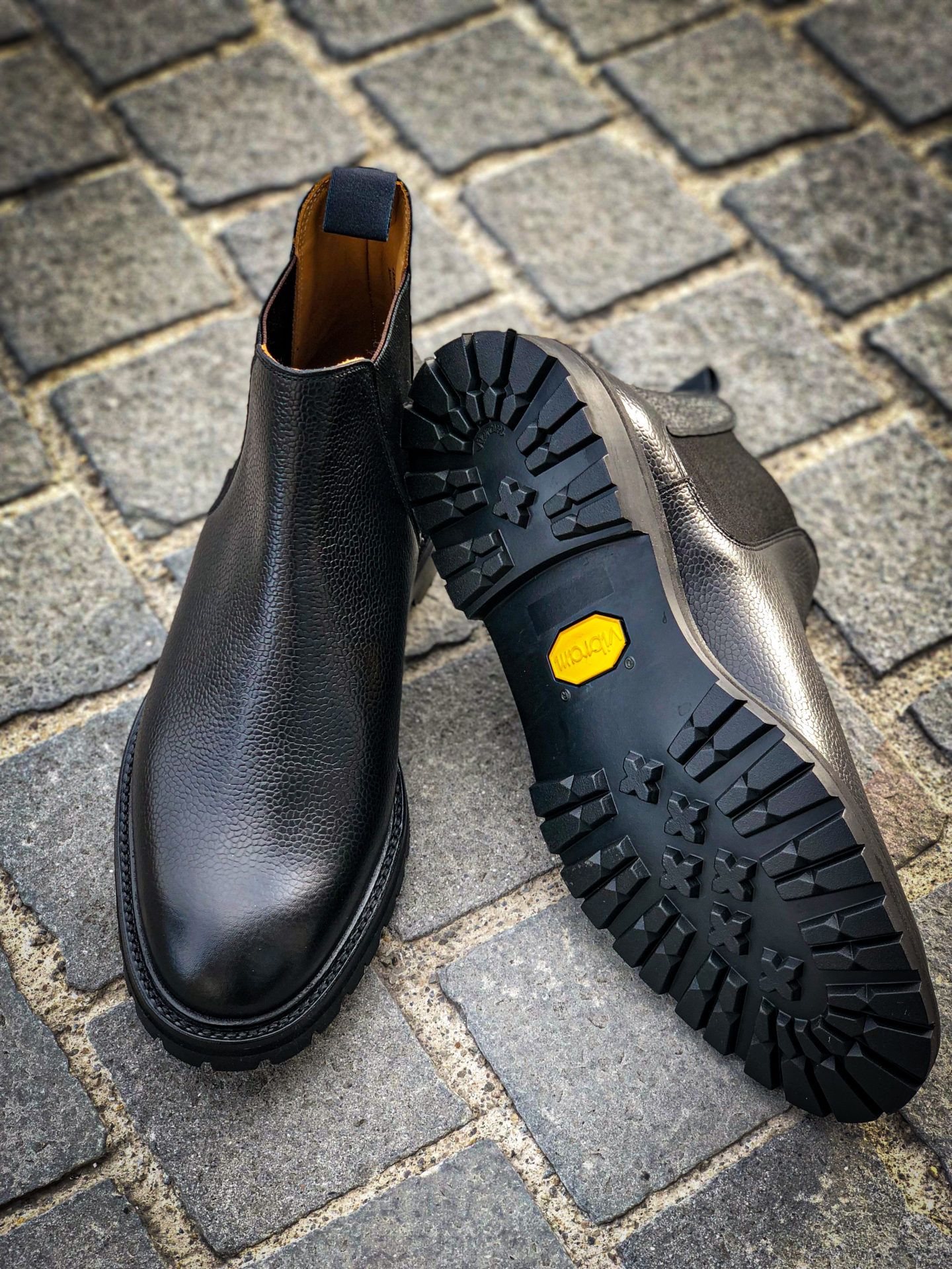 Crockett and jones chelsea 11 top