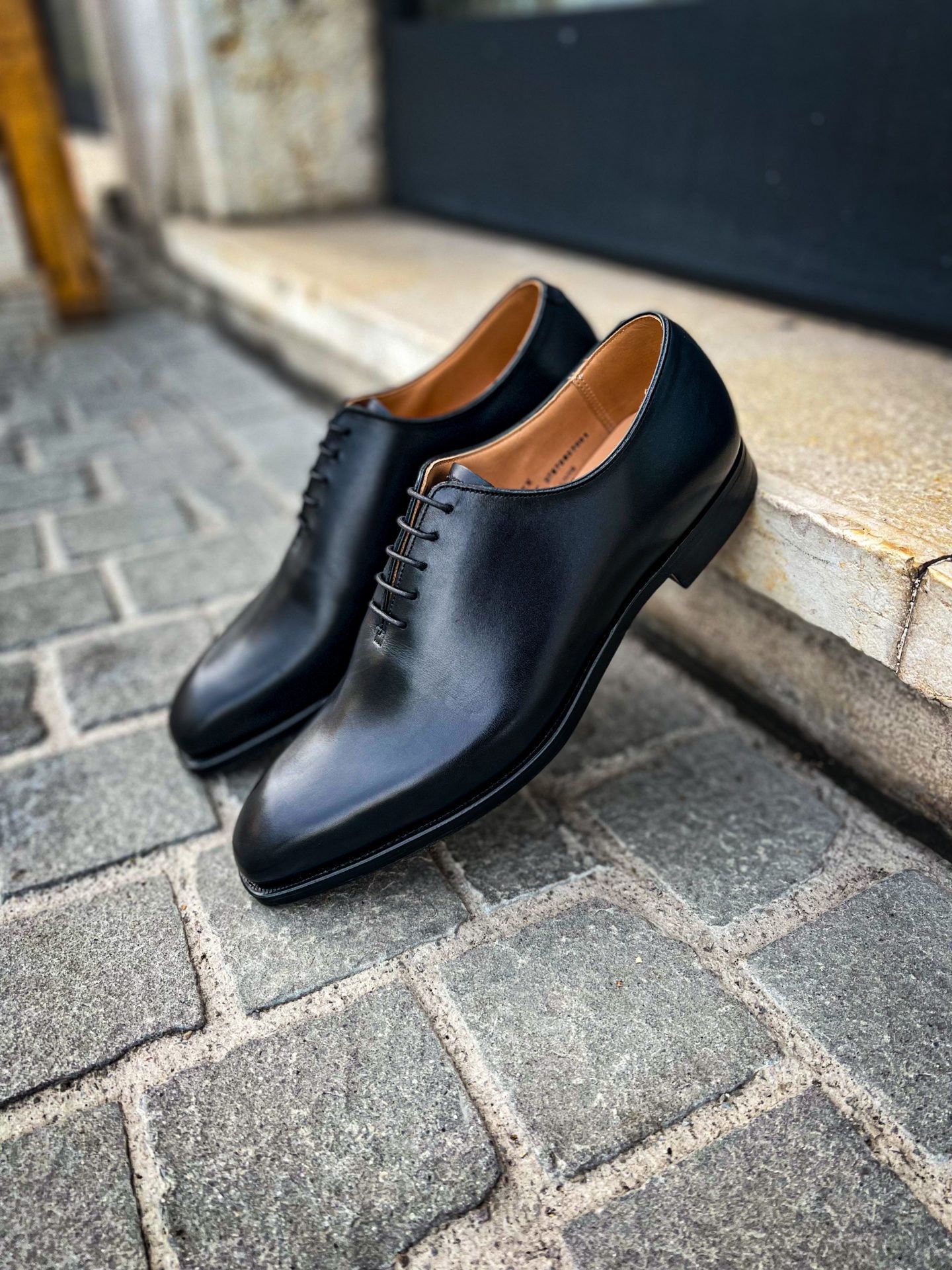 Crockett & Jones Alex Black • Brogue